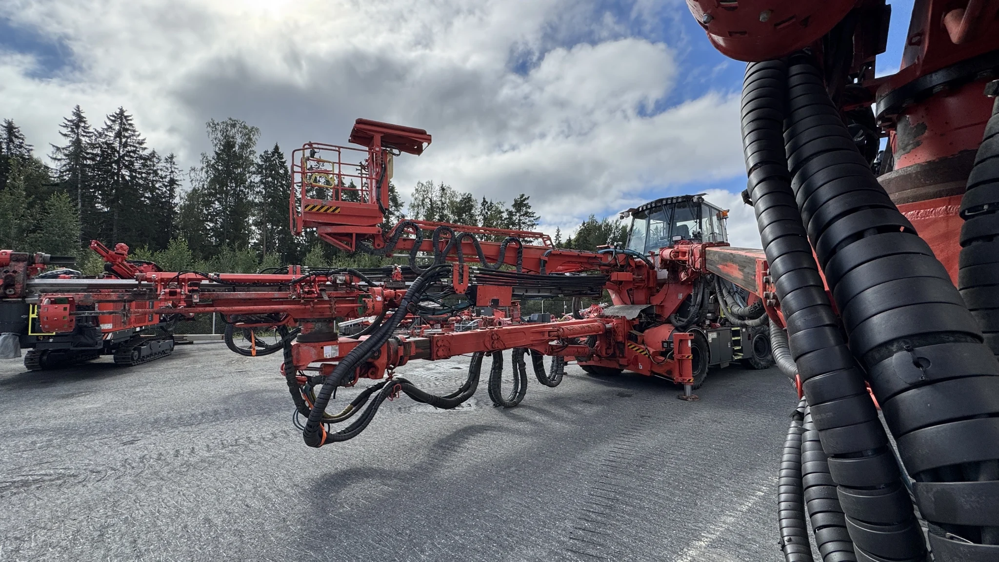 Sandvik Pantera DP1500i top hammer drill rig for quarry and mining projects. High productivity with advanced drilling tech.