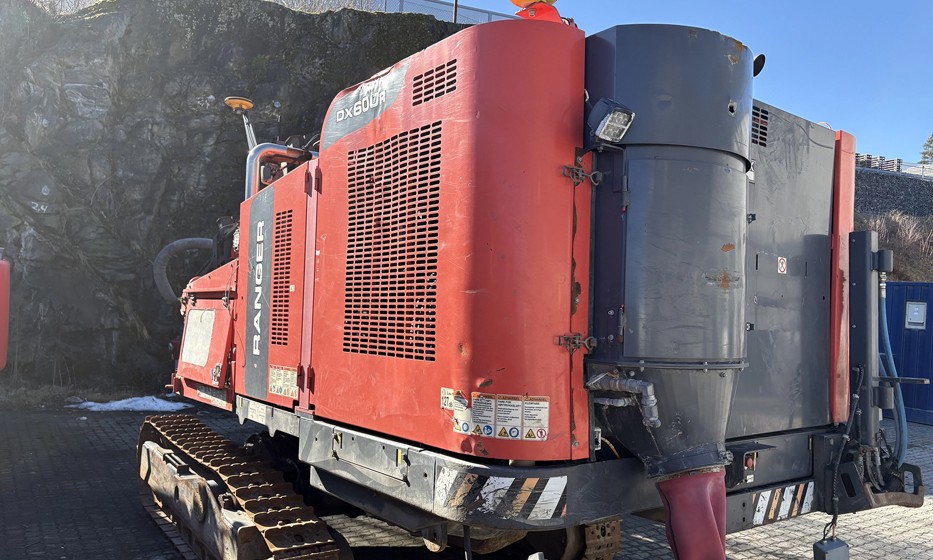 Sandvik Ranger™ DX600R surface drill rig operating on site, heavy-duty drilling equipment for mining and quarrying applications.