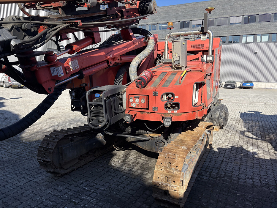 Sandvik Ranger™ DX600R surface drill rig operating on site, heavy-duty drilling equipment for mining and quarrying applications.